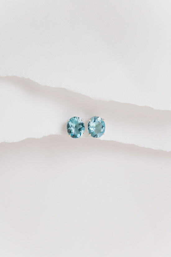 Brinco stone | oval topázio sky
